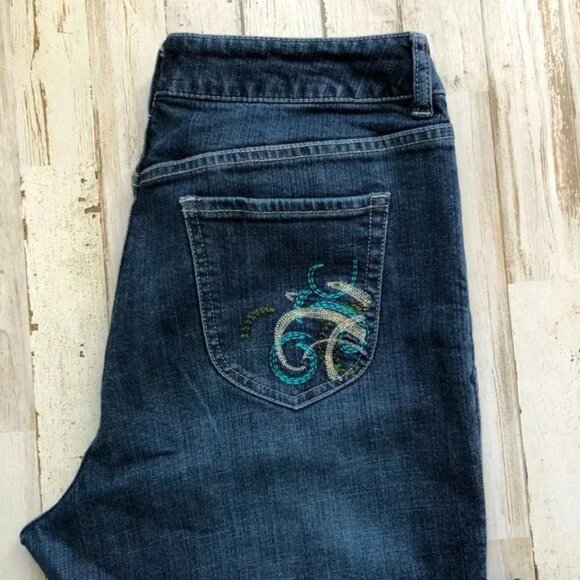 Chicos Platinum Denim Bootcut Jeans 2.5 Short or 14 Embroidered Great Condition - Picture 1 of 9